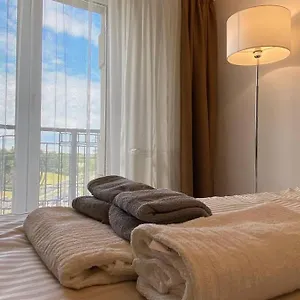 New Luxury Flat In Front Of The Parliament At Unirii דירה